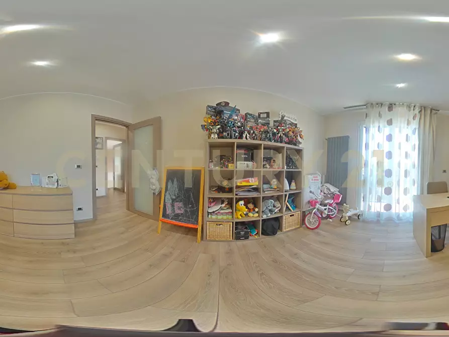 Immagine 64 di Pentalocale in vendita  in Via Lo Jacono Francesco 53 a Sant'agata Li Battiati