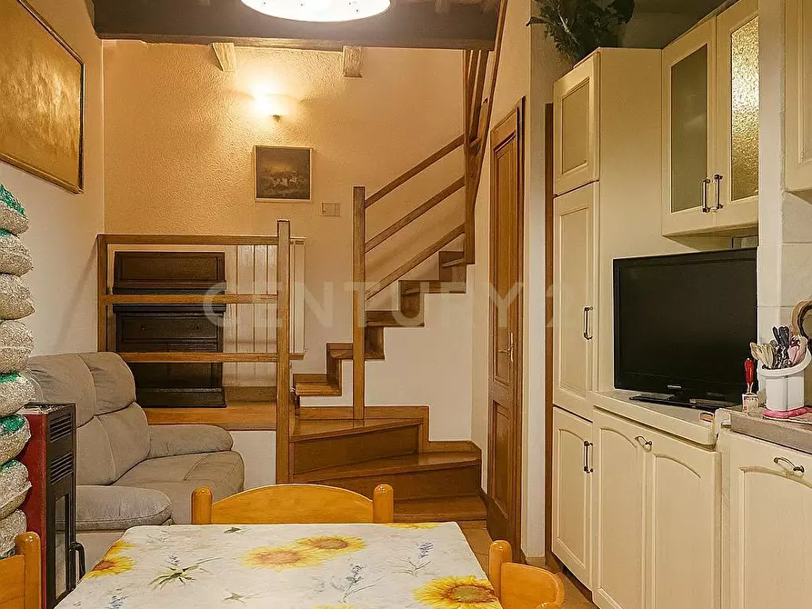 Immagine 20 di Quadrilocale in vendita  in via mazzini 2 a Abbadia San Salvatore