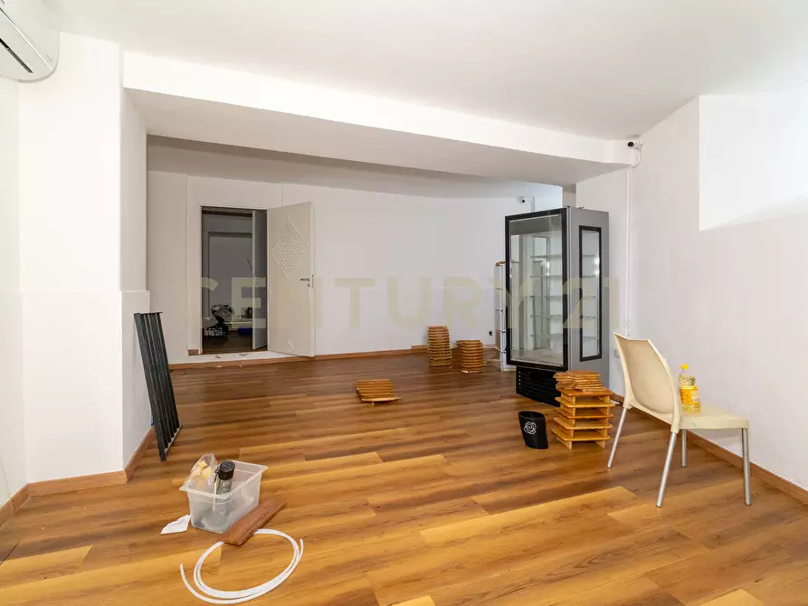 Immagine 20 di Bar / Ristorante in vendita  in Corso delle Province 43 a Catania