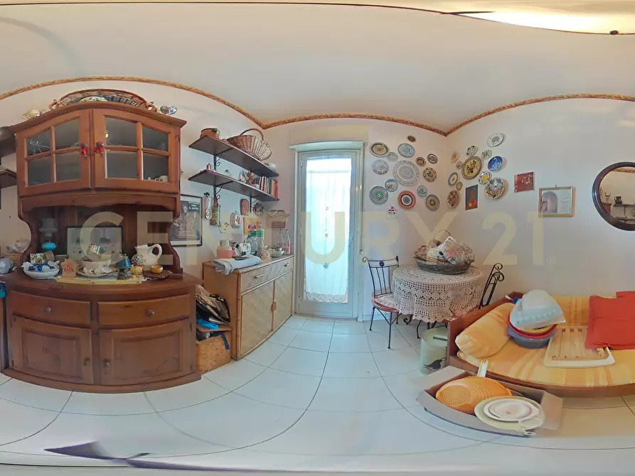 Immagine 46 di Trilocale in vendita  in Via Duca degli Abruzzi 163 a San Giovanni La Punta