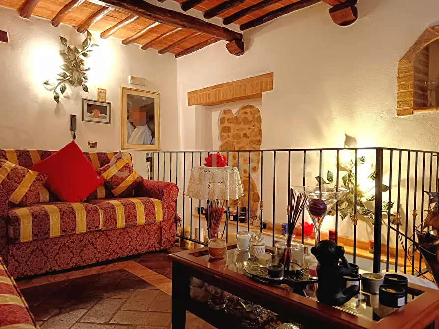 Immagine 6 di Terratetto in vendita  in Via Moglio 56 a Montalcino