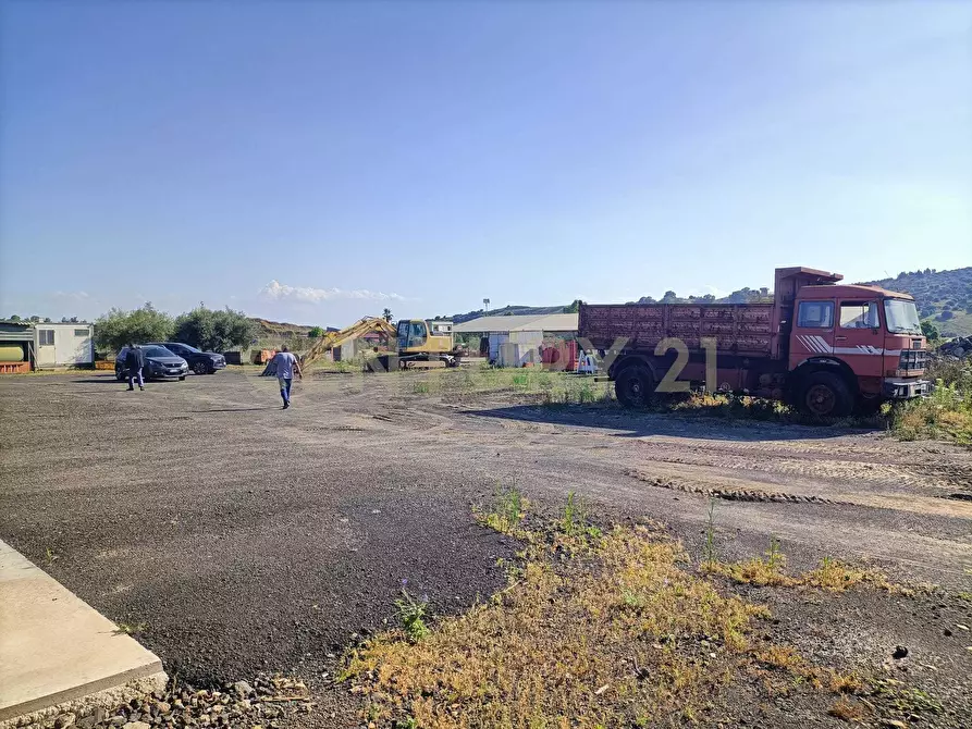 Immagine 11 di Capannone industriale in vendita  in Contrada Sieli SP12 a Misterbianco