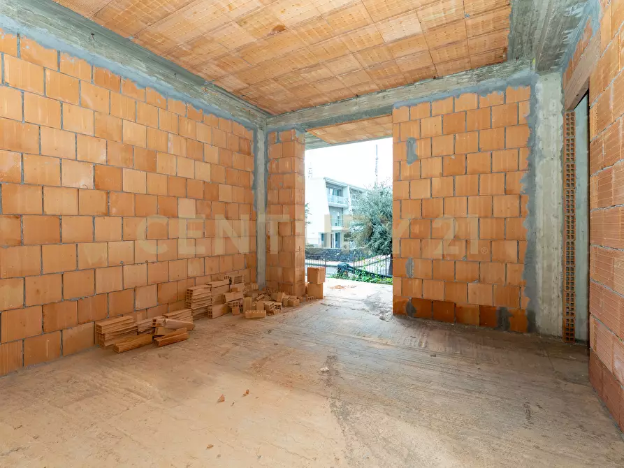 Immagine 40 di Casa bifamiliare in vendita  in Via Alessandro Manzoni 72 a Valverde