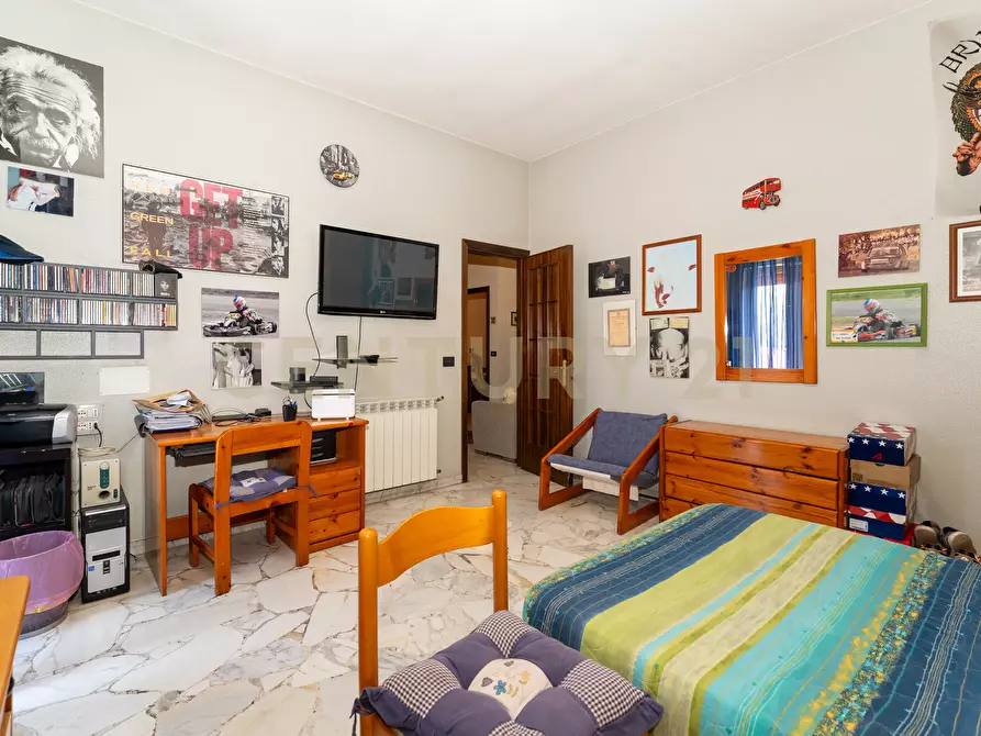 Immagine 70 di Villa in vendita  in Via Salemi 18 a Mascalucia