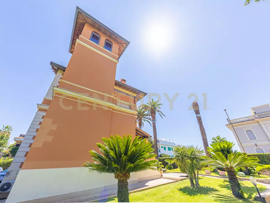 Immagine 16 di Villa in vendita  in Via Aurelia 393 a Santa Marinella