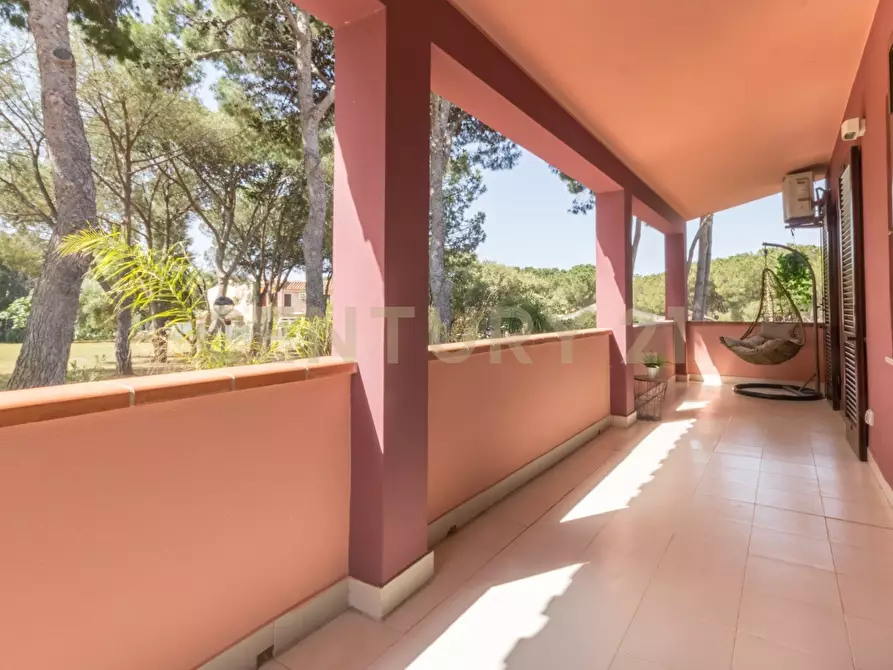 Immagine 15 di Villa in vendita  in Via dei Pioppi 57 a Quartu Sant'elena