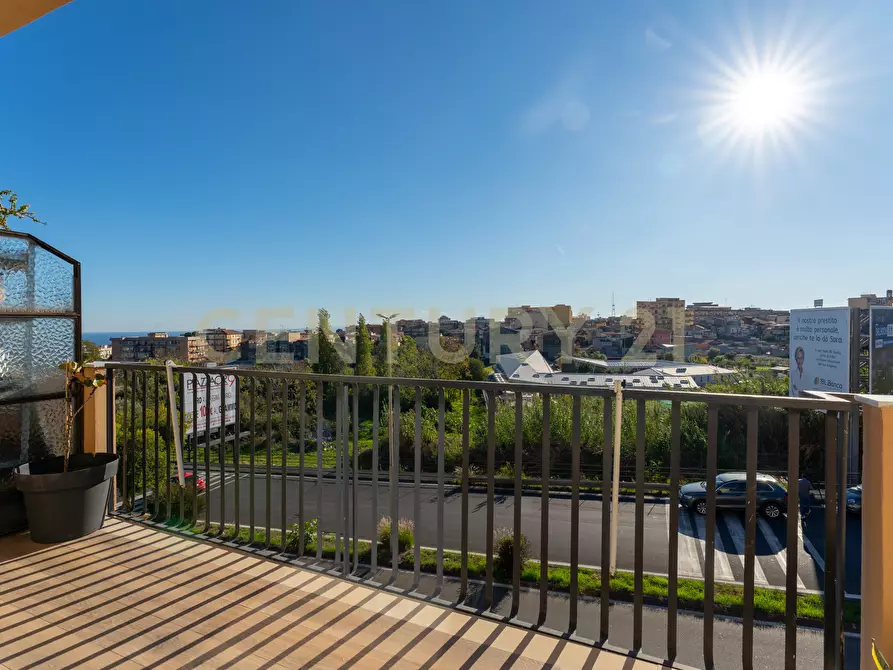 Immagine 49 di Pentalocale in vendita  in Via Lo Jacono Francesco 53 a Sant'agata Li Battiati