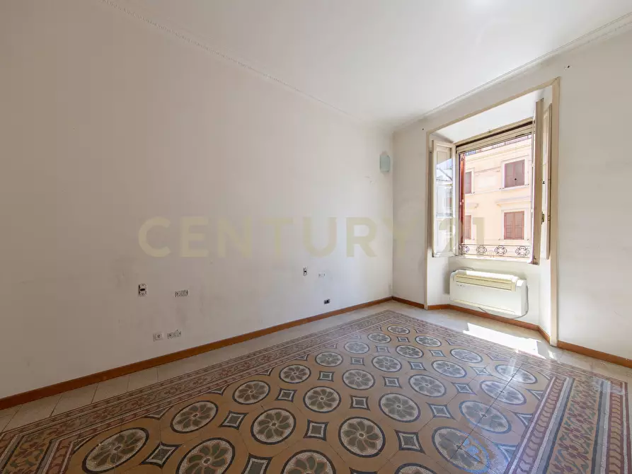 Immagine 24 di Quadrilocale in vendita  in Via Plinio 22 a Roma