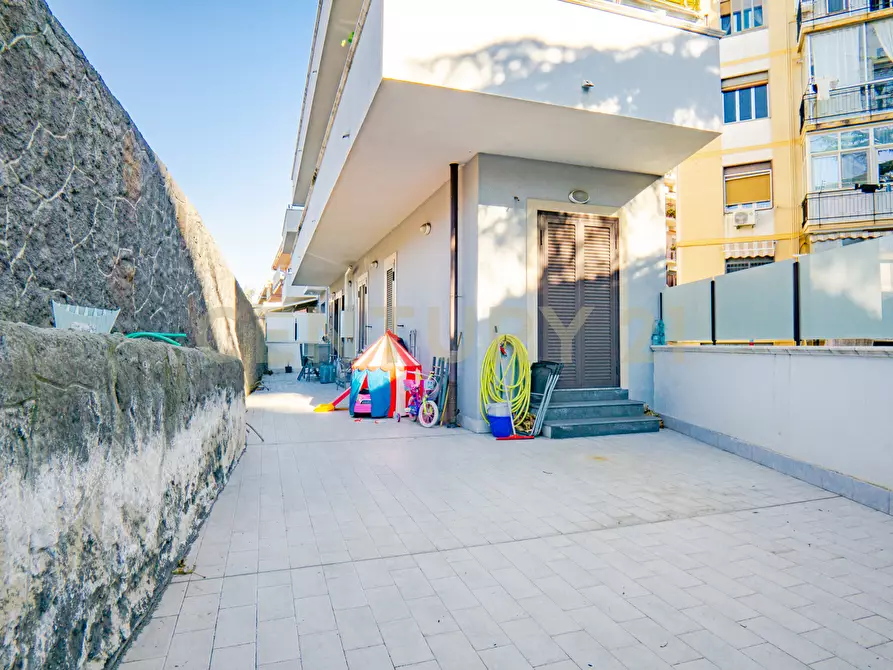 Immagine 32 di Trilocale in vendita  in Via Giuseppe Simili 73-77 a Catania