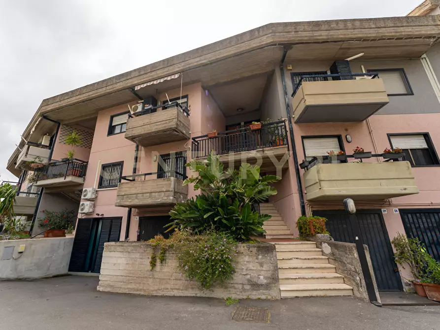 Immagine 25 di Quadrilocale in vendita  in Viale Giuseppe Lainò 7 a Catania