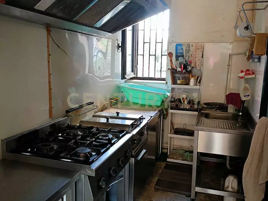 Immagine 8 di Attività commerciale in vendita  in Via Aldebaran 6/8/10 a Catania