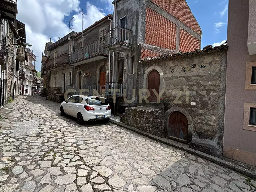 Immagine 3 di Casa indipendente in vendita  in Via Roma a Floresta
