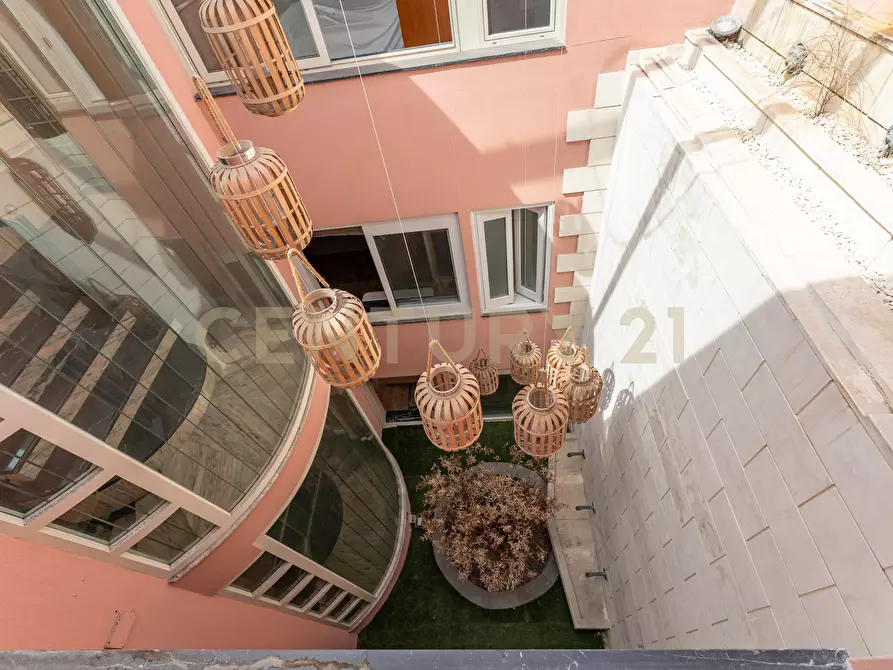 Immagine 85 di Villa in vendita  in Via Ingegnere 130 a Catania