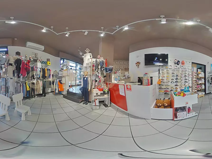 Immagine 37 di Attività commerciale in vendita  in Via Vittorio Emanuele 214 a Belpasso