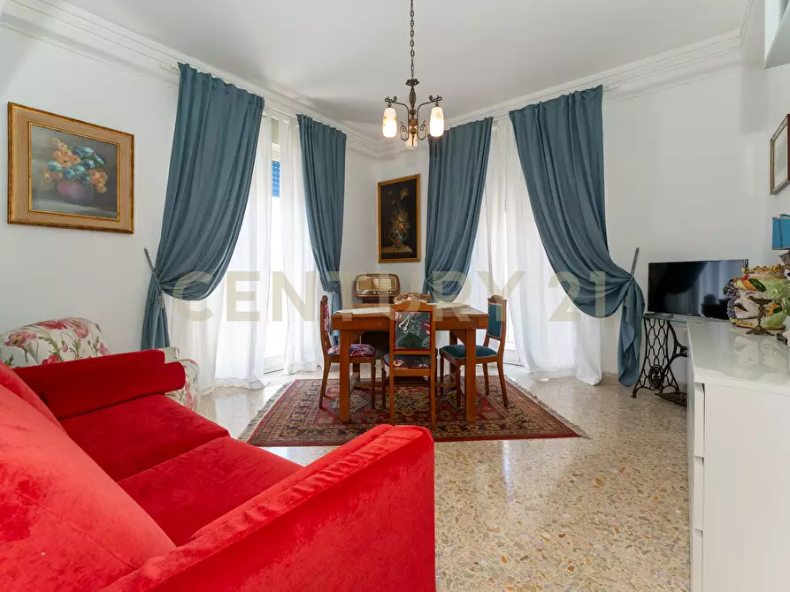 Immagine 39 di Appartamento in affitto  in Via Vittorio Emanuele Orlando 130 a Catania