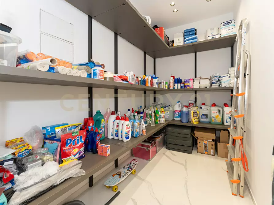 Immagine 64 di Villa in vendita  in Via Sant' Andrea 8 a Catania