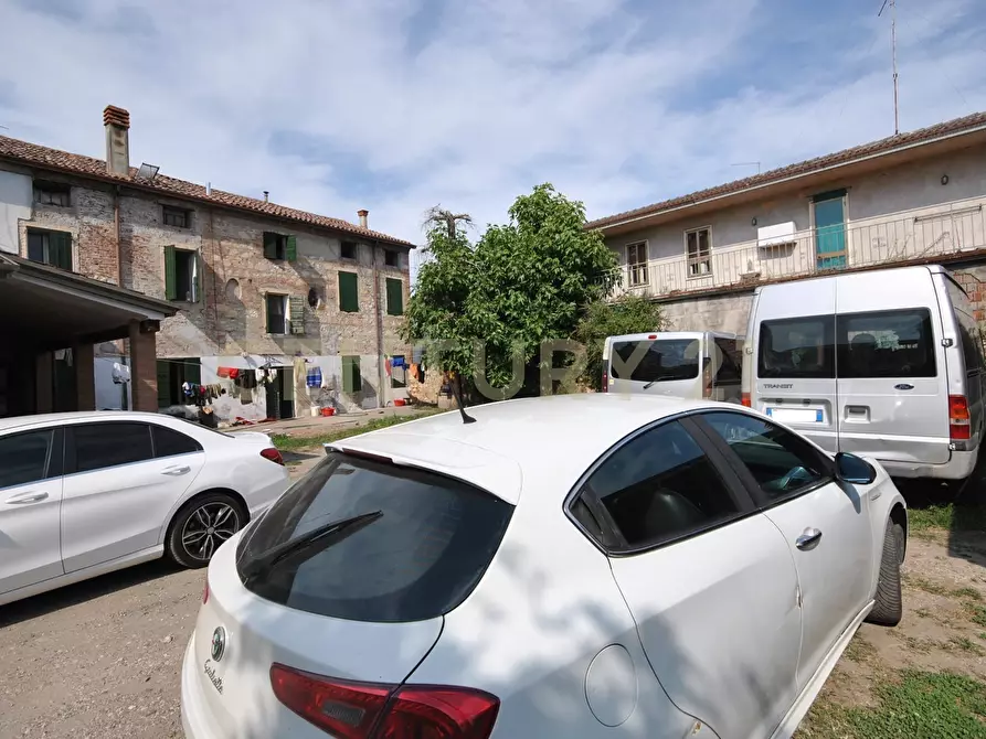 Immagine 14 di Palazzo in vendita  in Via Chiesa 60 a Albaredo D'adige