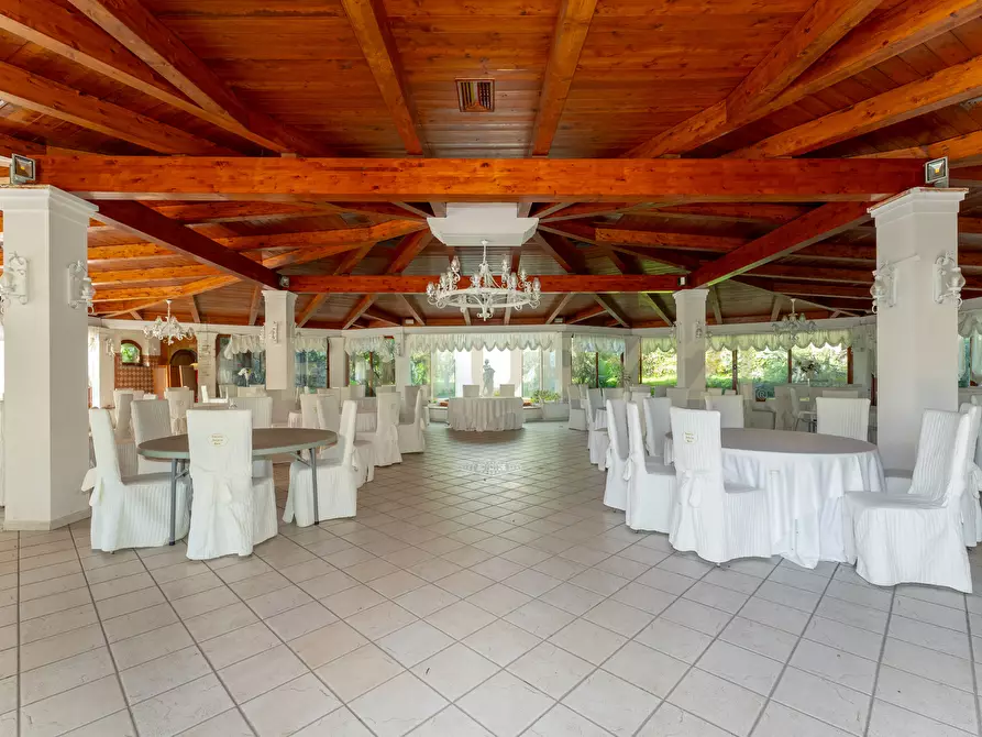 Immagine 33 di Rustico / casale in vendita  in Via Castelnuovo Don Bosco 68 a Acireale