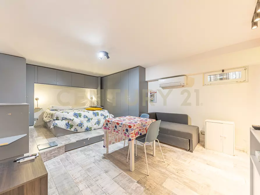 Immagine 1 di Monolocale in vendita  in Via Nicolo Piccinni 55 a Roma