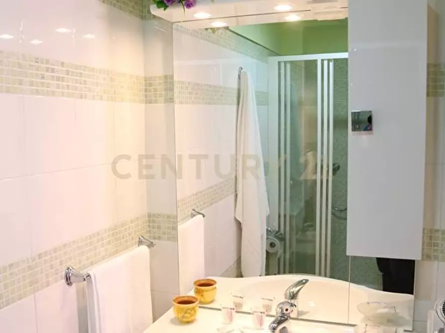 Immagine 15 di Villa in vendita  in Via Orgaz 110 a Milazzo