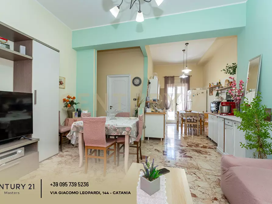 Immagine 28 di Pentalocale in vendita  in Via Isole Eolie 126 a Paterno'