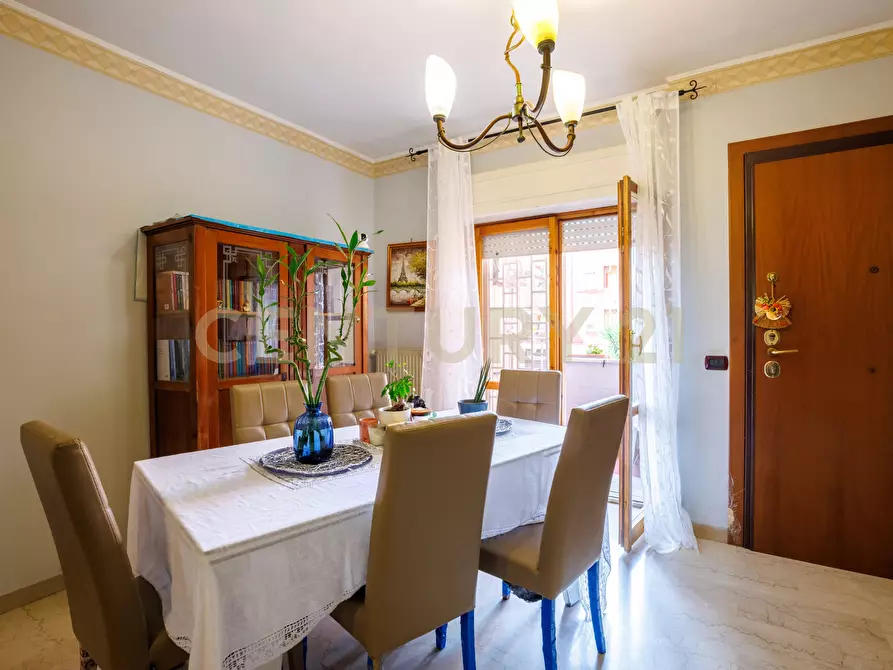 Immagine 5 di Appartamento in vendita  in Via San Floro 10 a Roma