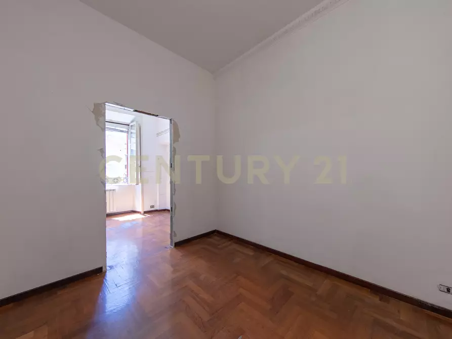 Immagine 9 di Quadrilocale in vendita  in Via Plinio 22 a Roma