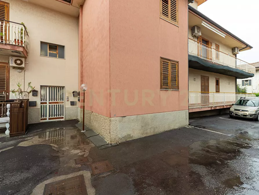 Immagine 6 di Quadrilocale in vendita  in Via Guglielmo Marconi 15 a Viagrande