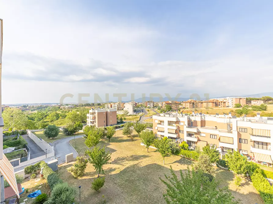 Immagine 35 di Bilocale in vendita  in Via Raffaello Liberti 163 a Roma