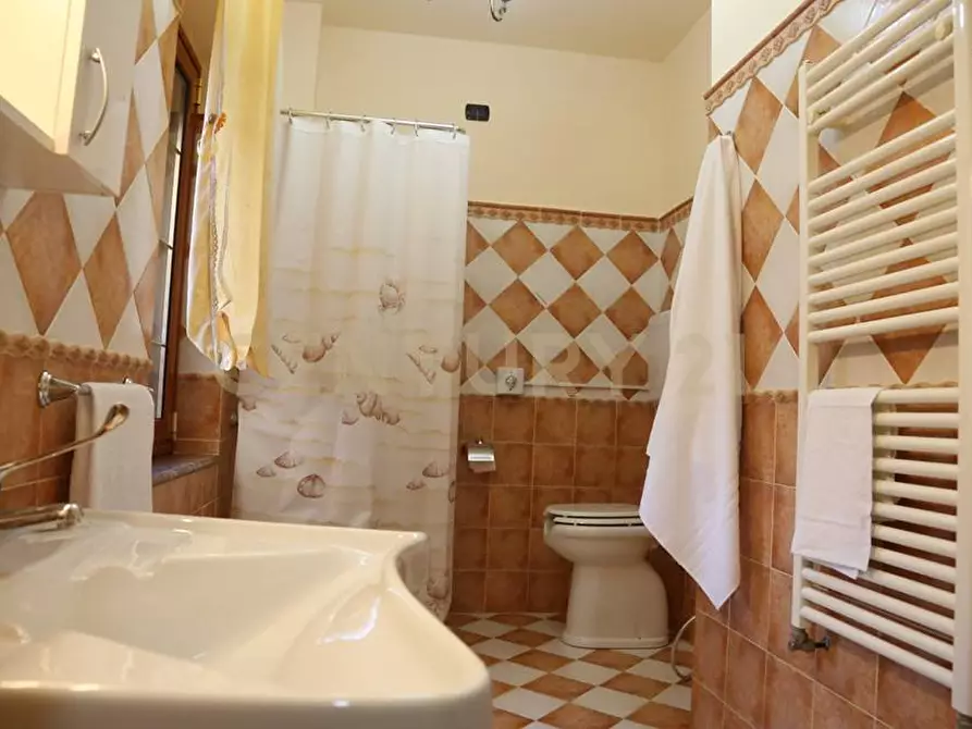 Immagine 11 di Villa in vendita  in Via Orgaz 110 a Milazzo