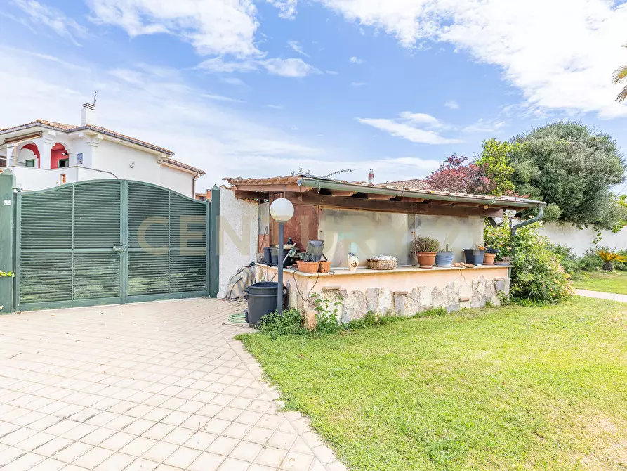 Immagine 51 di Villa in vendita  in Via Calabria 4 a Ardea