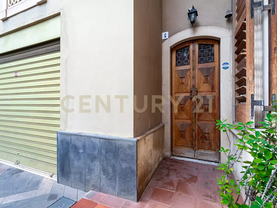 Immagine 14 di Palazzo in affitto  in Viale Regina Margherita 16 a Catania