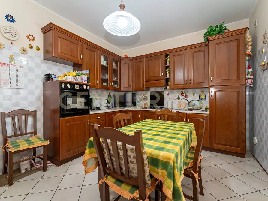 Immagine 2 di Quadrilocale in vendita  in Via Ercole Patti 91 a Pedara