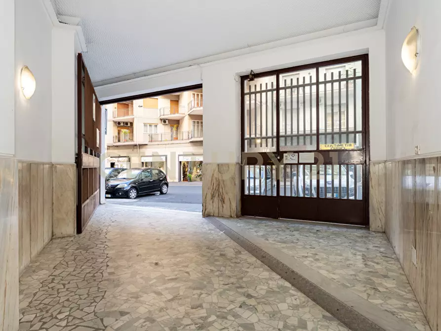 Immagine 7 di Garage in vendita  in Via Giacomo Leopardi 119 a Catania