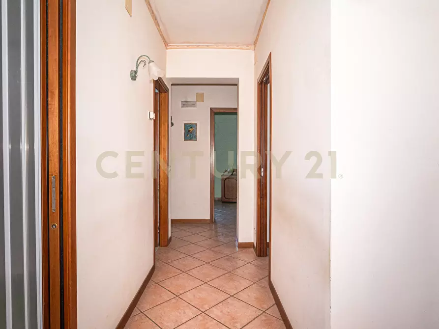 Immagine 4 di Quadrilocale in vendita  in Via Dei Giardini 3 a Tremestieri Etneo