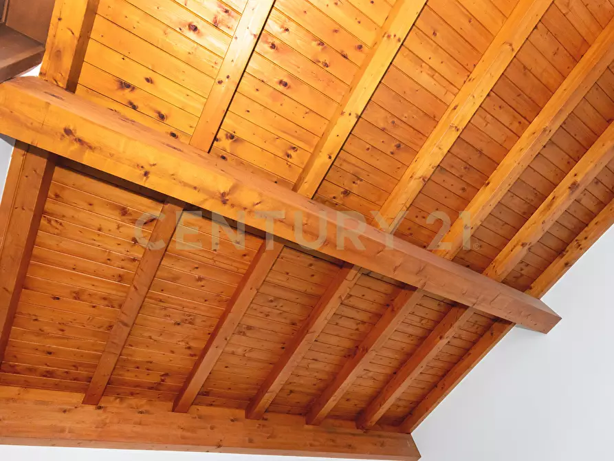 Immagine 66 di Pentalocale in vendita  in Via Lorenzo Maddem 67 a Acireale