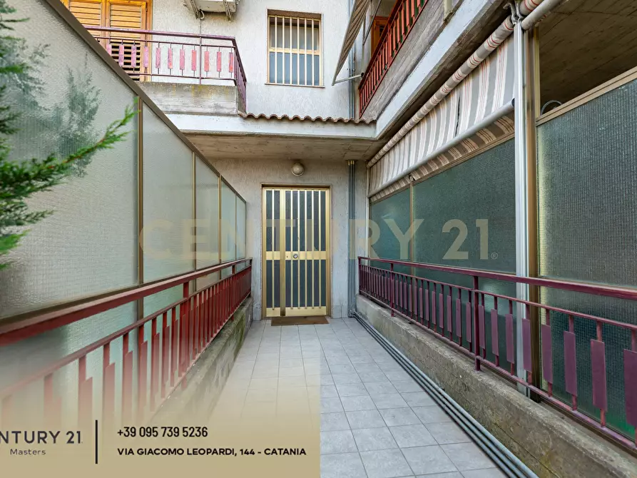 Immagine 19 di Quadrilocale in vendita  in Via Gesualdo Bufalino 1 a Aci Catena