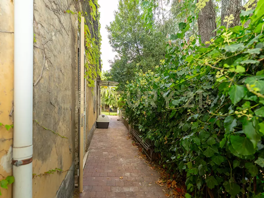 Immagine 48 di Villa in vendita  in Via Pulei 25 a Mascalucia