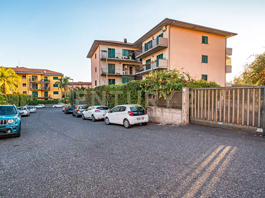 Immagine 45 di Quadrilocale in vendita  in Via Dei Giardini 3 a Tremestieri Etneo
