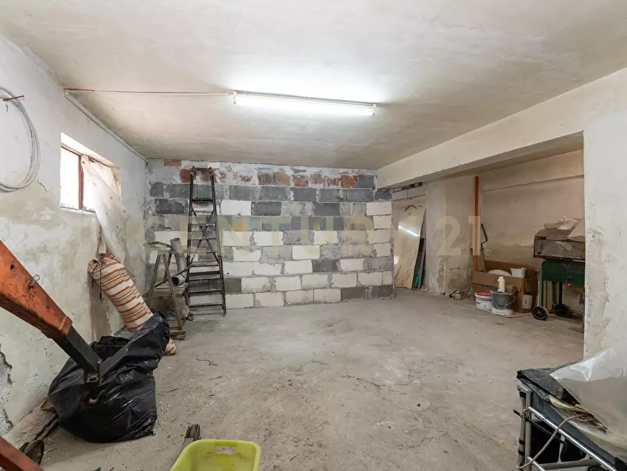 Immagine 49 di Villa in vendita  in Via Macello 47 a Catania