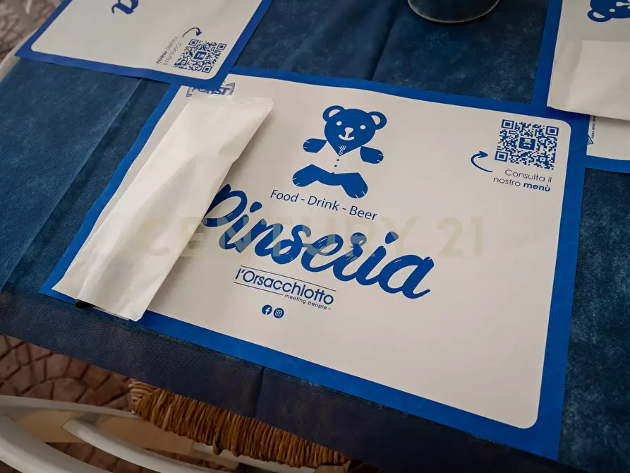 Immagine 24 di Pizzeria / Pub in vendita  in Via Umberto 80 a Sant'agata Li Battiati