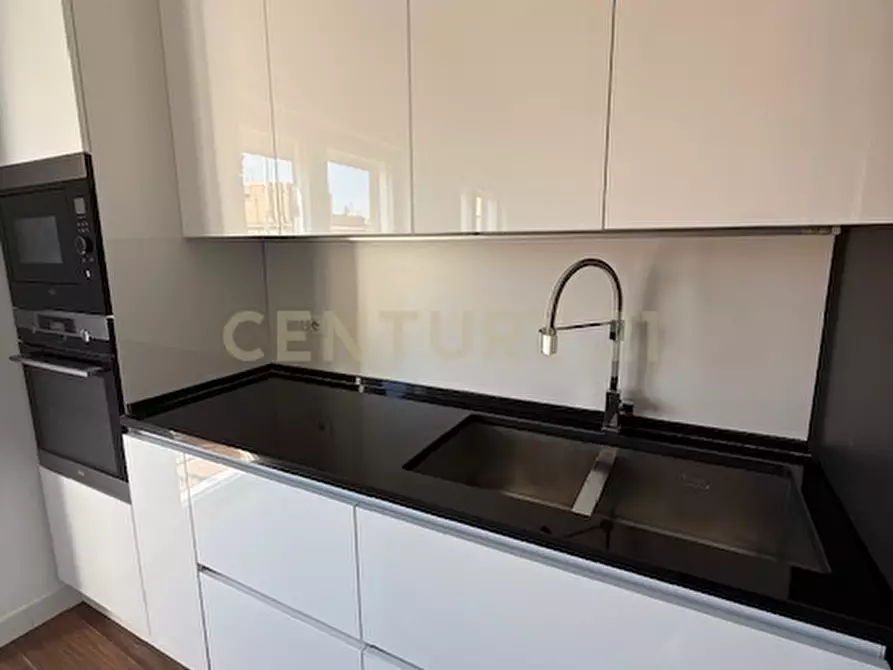 Immagine 96 di Trilocale in affitto  in Via Montecristo 10 a Roma