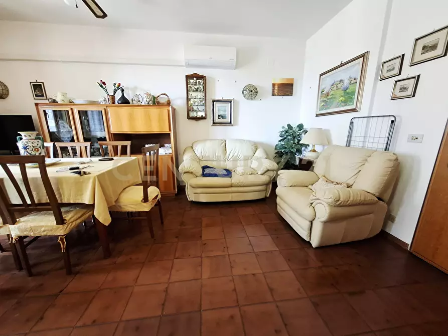 Immagine 11 di Quadrilocale in vendita  in Via Porta Medina a Orbetello