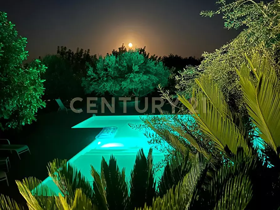 Immagine 39 di Rustico / casale in vendita  a Noto