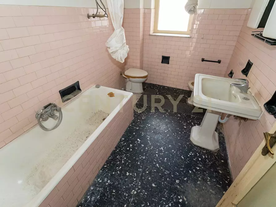 Immagine 21 di Quadrilocale in vendita  in Via Gorizia 37 a Catania