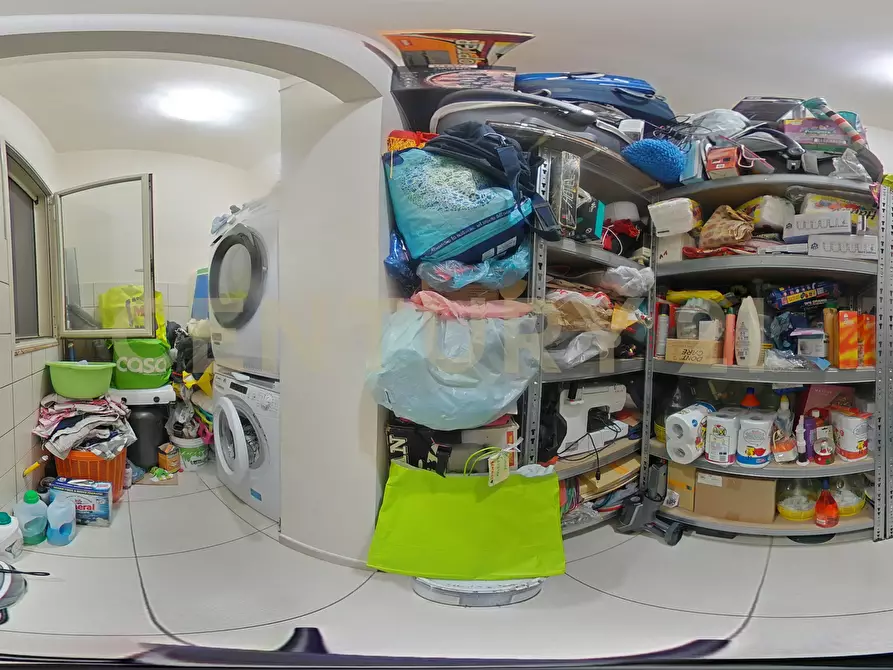 Immagine 51 di Pentalocale in vendita  in Via Cesare Battisti 34 a Belpasso