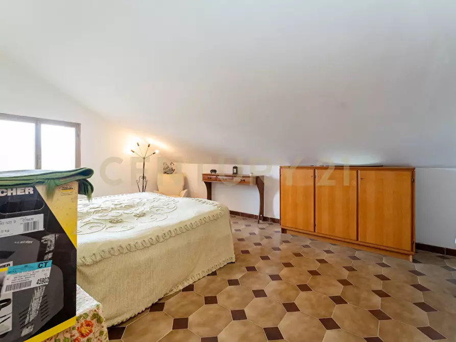 Immagine 38 di Casa bifamiliare in vendita  in Via Benedetto Croce 6 a Pedara