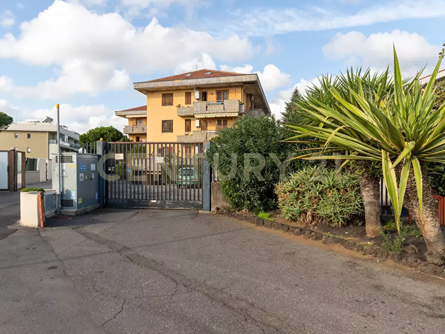 Immagine 1 di Porzione di casa in vendita  in Via Giovanni Guglielmino 74 a Tremestieri Etneo