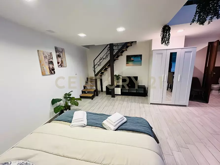 Immagine 24 di Loft/Open space in vendita  in Via Cristoforo Colombo 38 a Catania