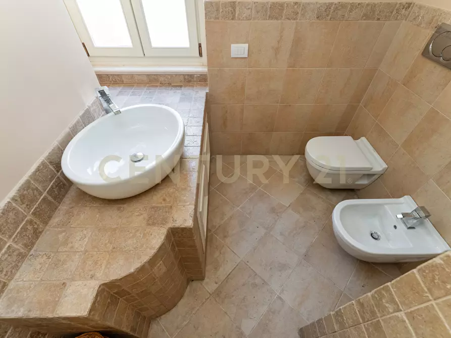 Immagine 65 di Villa in vendita  in Via Salvatore Paola 177 a Catania